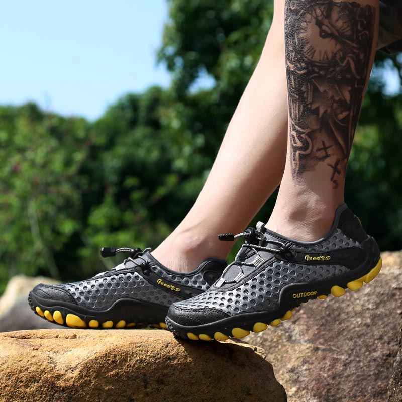 trekking mountain mens sports  - đánh giá và giá Men Formal Wear With Jeans